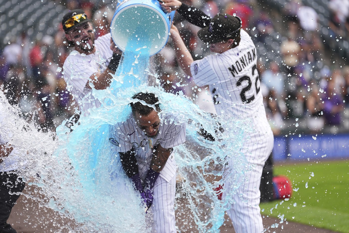 Orlando Arcia's 9th inning single lifts Rockies over Giants, ends 5-game skid | iNFOnews.ca