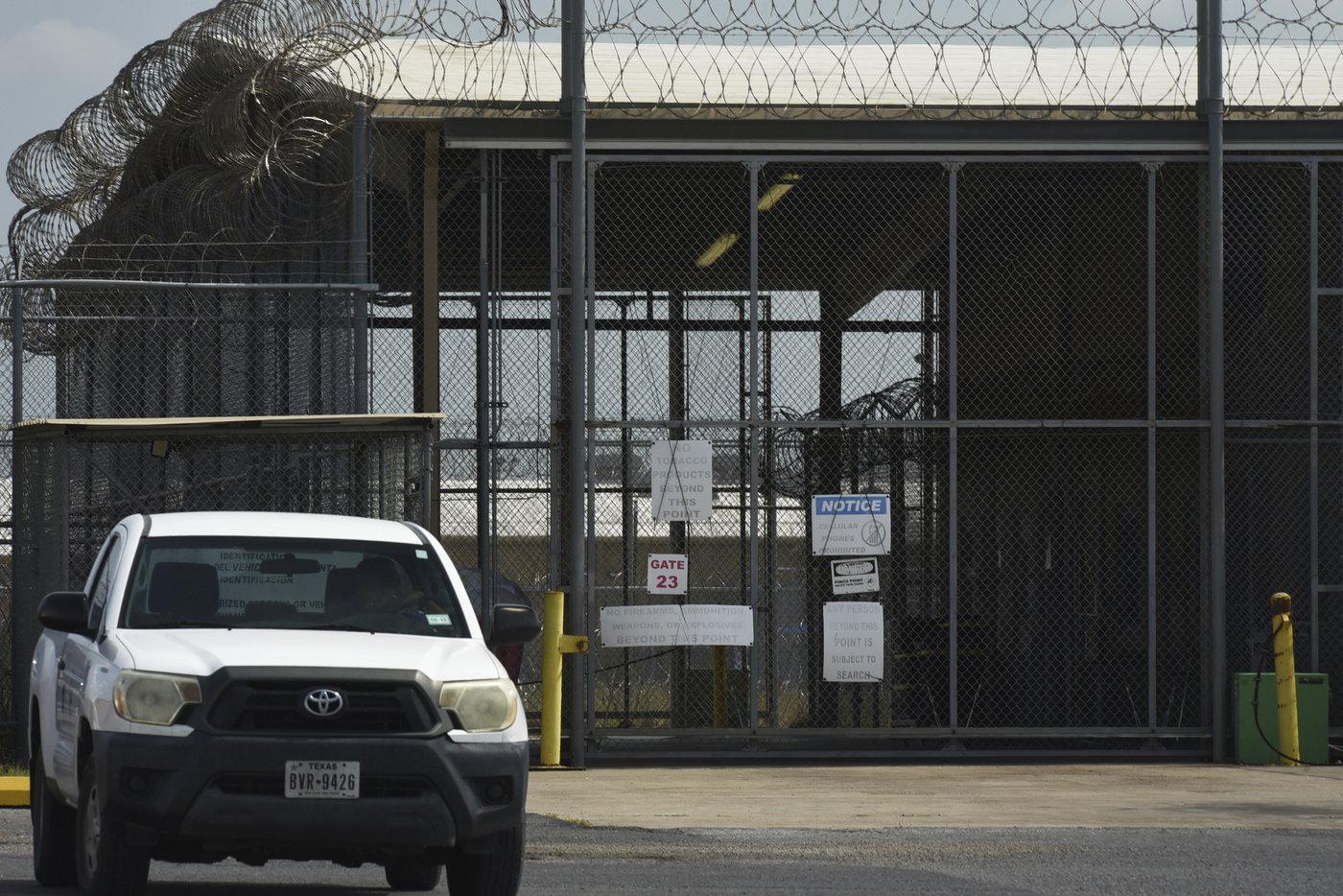 Judge bars deportations of Venezuelans from South Texas under the Alien Enemies Act | iNFOnews.ca