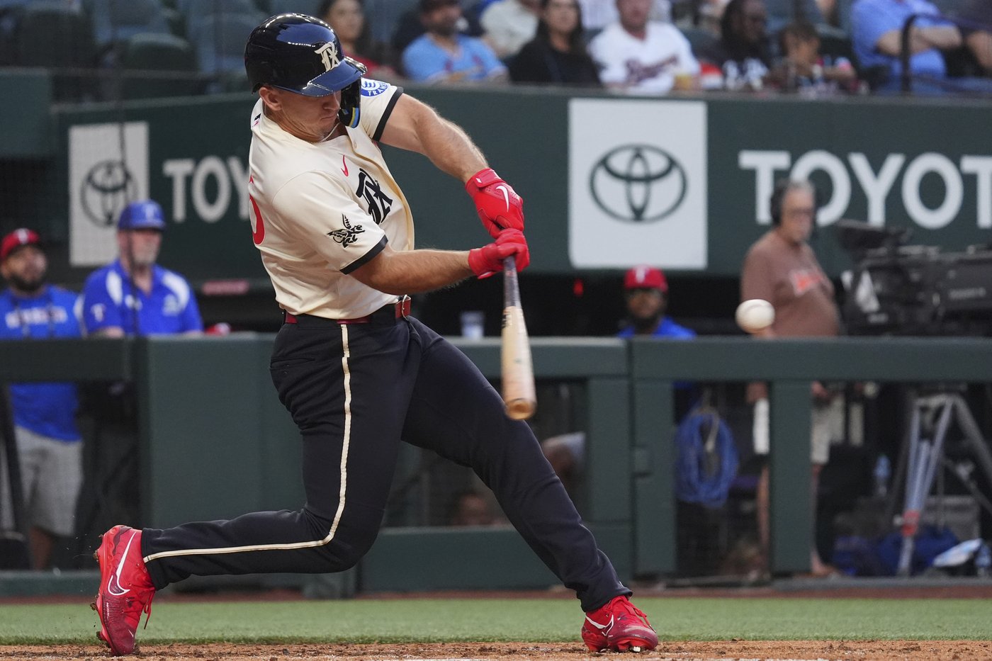 Rangers' slumbering bats come alive in 11-1 victory over Cardinals | iNFOnews.ca Rangers' slumbering bats come alive in 11-1 victory over Cardinals | iNFOnews.ca