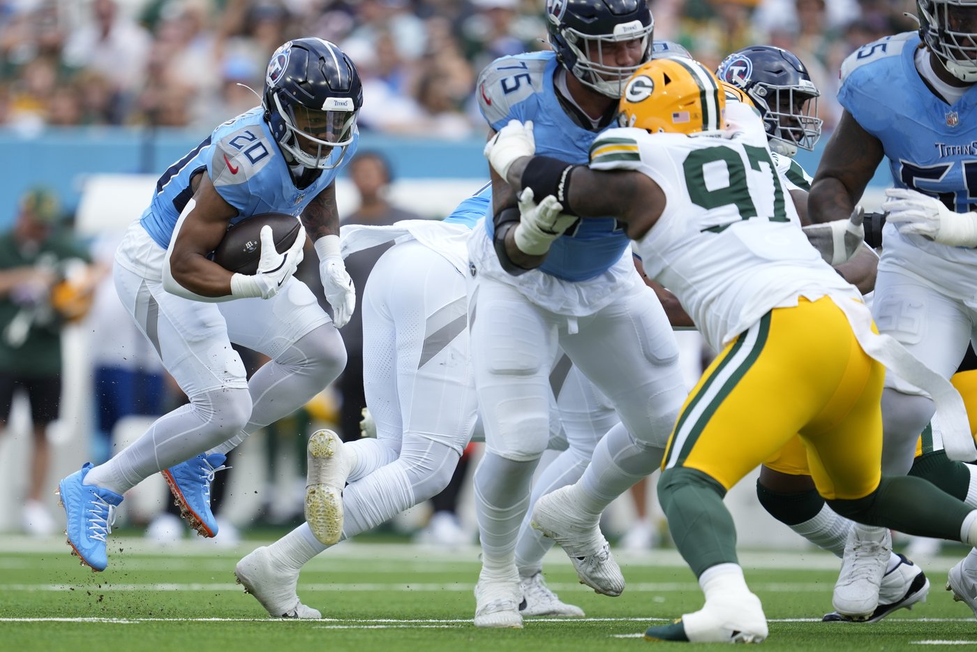Dolphins look to get star playmakers more involved when they host winless Titans on Monday night | iNFOnews.ca Dolphins look to get star playmakers more involved when they host winless Titans on Monday night | iNFOnews.ca