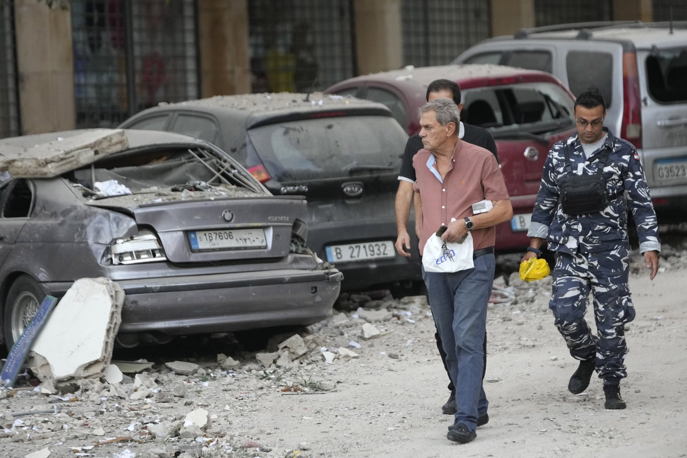 Israel-Hamas war latest: Israeli airstrike levels apartment building in central Beirut | iNFOnews.ca