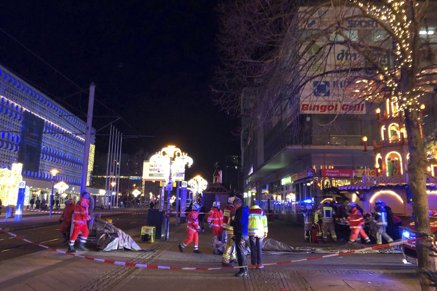Germans mourn attack on Christmas market with no answers about why | iNFOnews.ca