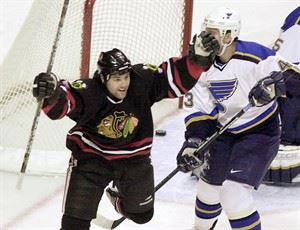 Combined class action concussion lawsuit by former players filed against NHL in federal court | iNFOnews.ca CP30361499