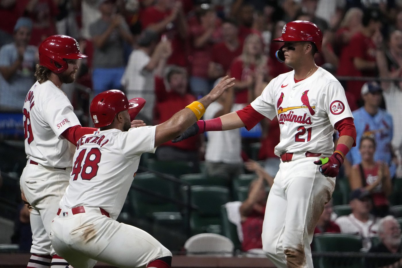 Walker's 3-run double, homers from Winn and Donovan lead Cardinals to 10-5 win over Pirates | iNFOnews.ca Walker's 3-run double, homers from Winn and Donovan lead Cardinals to 10-5 win over Pirates | iNFOnews.ca