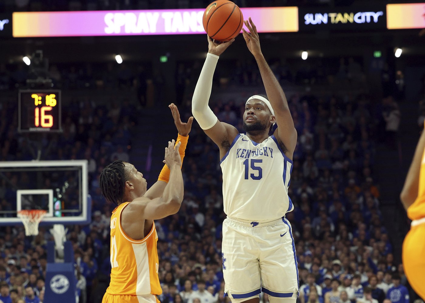 Almonor and Oweh score 13 points each as No. 15 Kentucky beats No. 5 Tennessee 75-64 | iNFOnews.ca