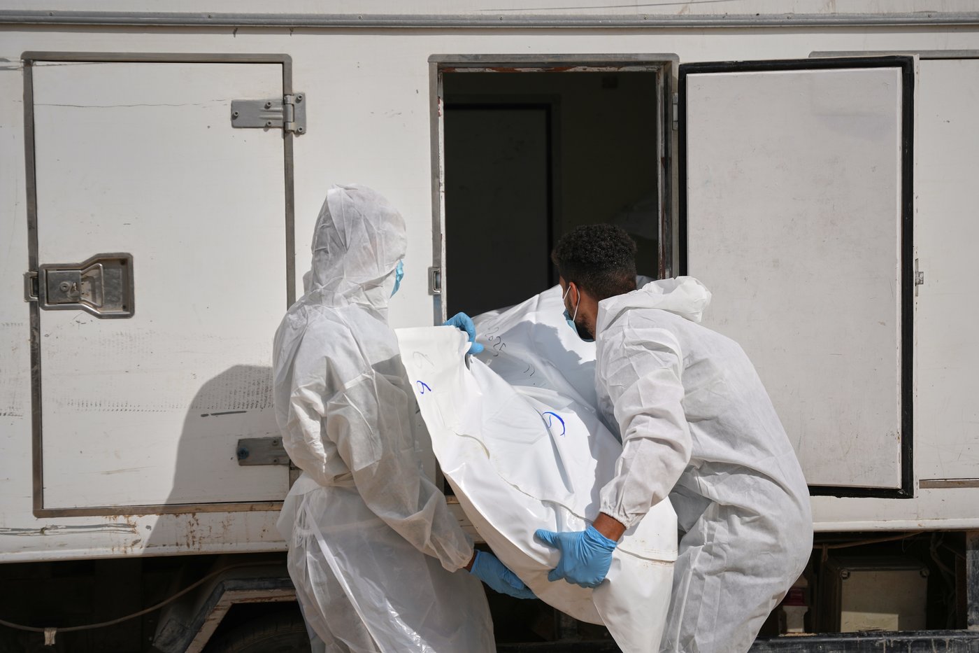 Israel returns 15 Palestinian bodies to Gaza, where displaced families endure winter rains | iNFOnews.ca Israel returns 15 Palestinian bodies to Gaza, where displaced families endure winter rains | iNFOnews.ca