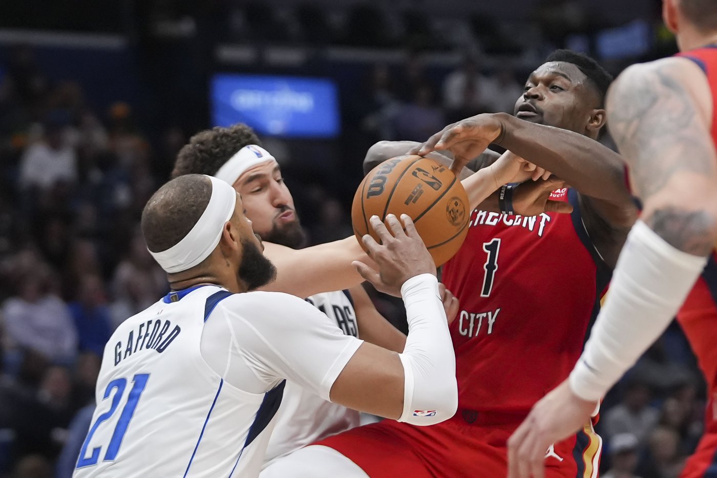 Zion Williamson sits out the Pelicans' game against the Celtics because of a stomach illness | iNFOnews.ca
