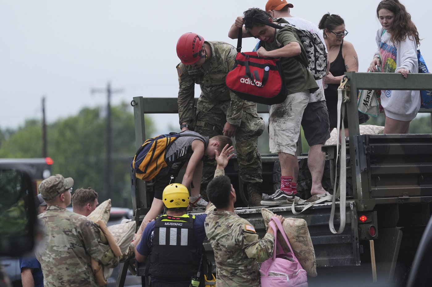 PHOTO COLLECTION: Texas floods leave dozens dead and missing as rescuers search devastated landscape | iNFOnews.ca PHOTO COLLECTION: Texas floods leave dozens dead and missing as rescuers search devastated landscape | iNFOnews.ca