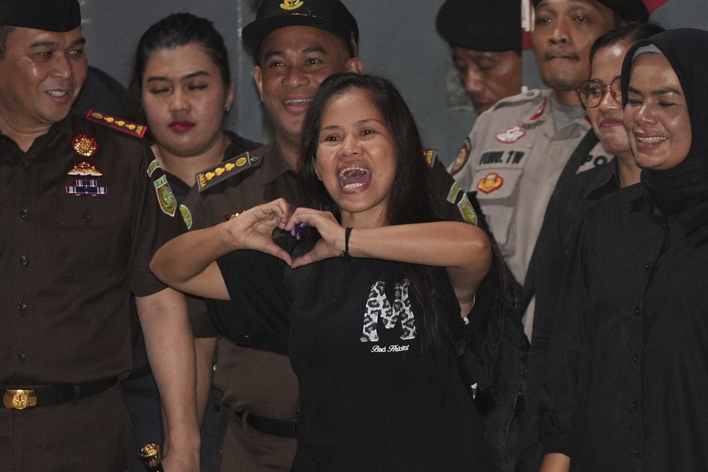 Filipina who won a last-minute reprieve from the Indonesian firing squad in 2015 is to return home | iNFOnews.ca Filipina who won a last-minute reprieve from the Indonesian firing squad in 2015 is to return home | iNFOnews.ca