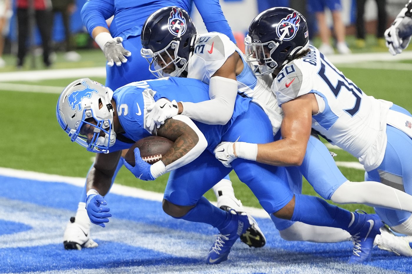 Jared Goff throws for 3 TDs and Lions win 5th straight, dominating Titans 52-14 | iNFOnews.ca Jared Goff throws for 3 TDs and Lions win 5th straight, dominating Titans 52-14 | iNFOnews.ca