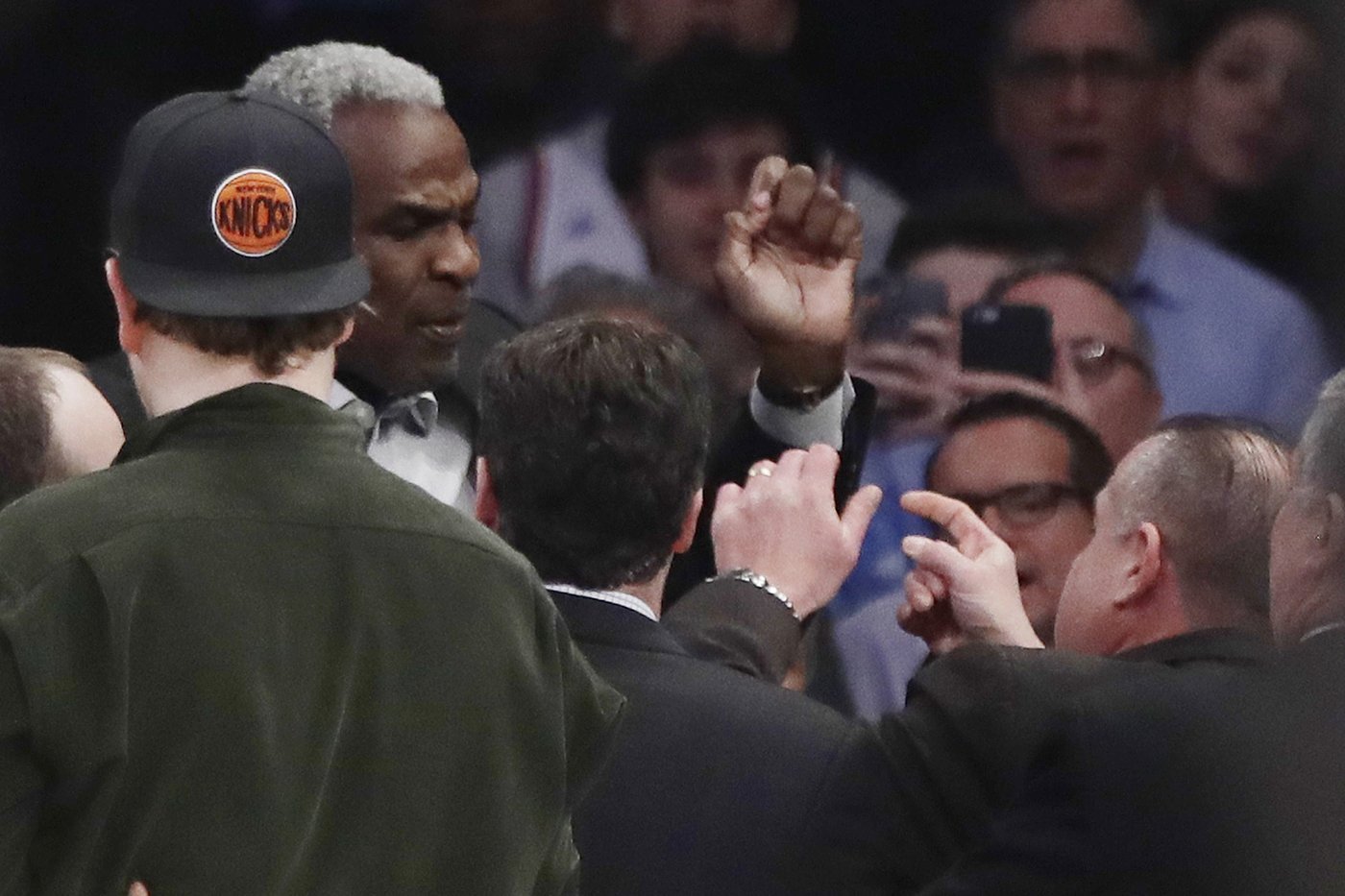 MSG contends Oakley's attorney rewrote portions of book manuscript regarding arrest at Knicks game | iNFOnews.ca