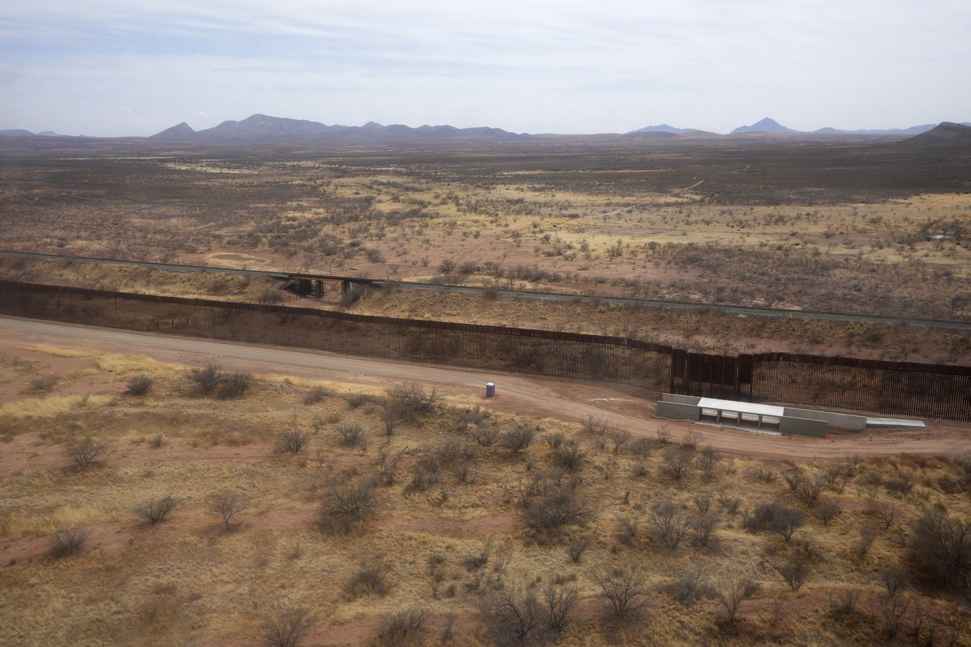 Border deployment vehicle accident kills two service members, third in critical condition | iNFOnews.ca