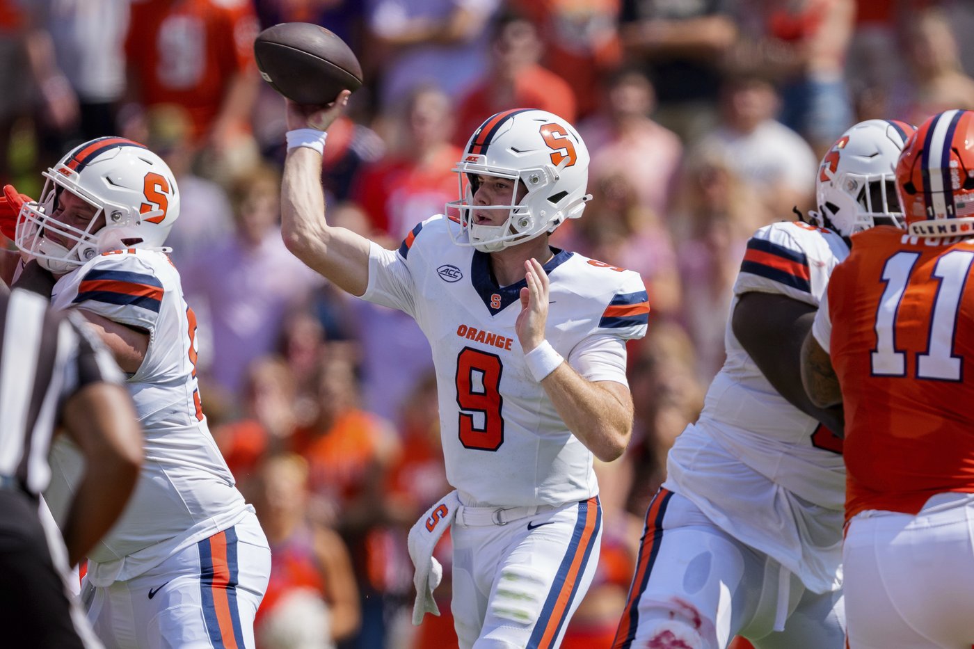 Syracuse QB Steve Angeli expected to miss time after suffering lower left leg injury | iNFOnews.ca Syracuse QB Steve Angeli expected to miss time after suffering lower left leg injury | iNFOnews.ca