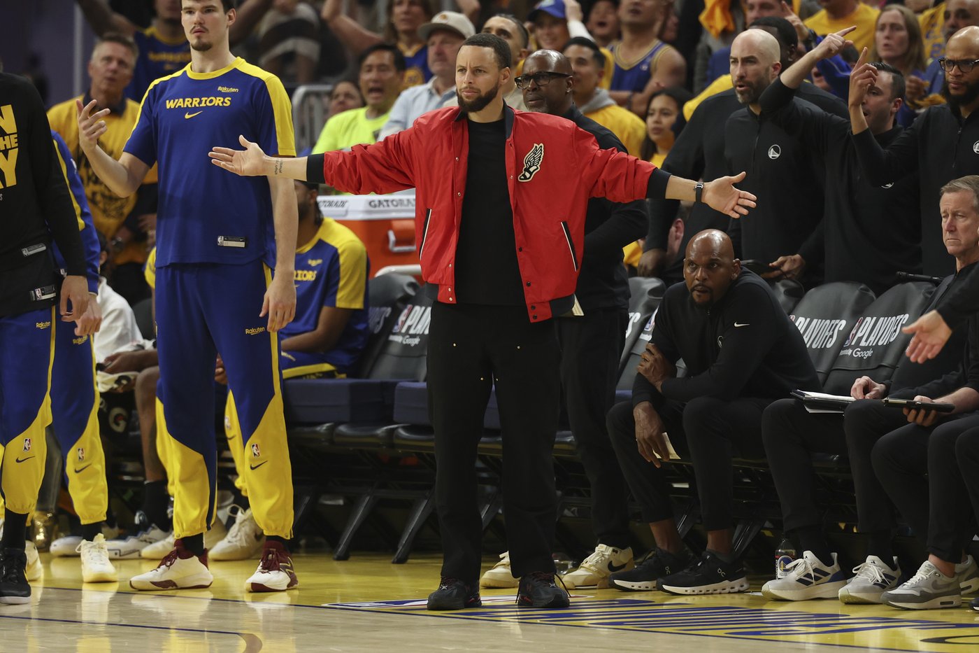 Knicks look to close out defending champion Celtics in Game 5. Timberwolves can do same to Warriors | iNFOnews.ca