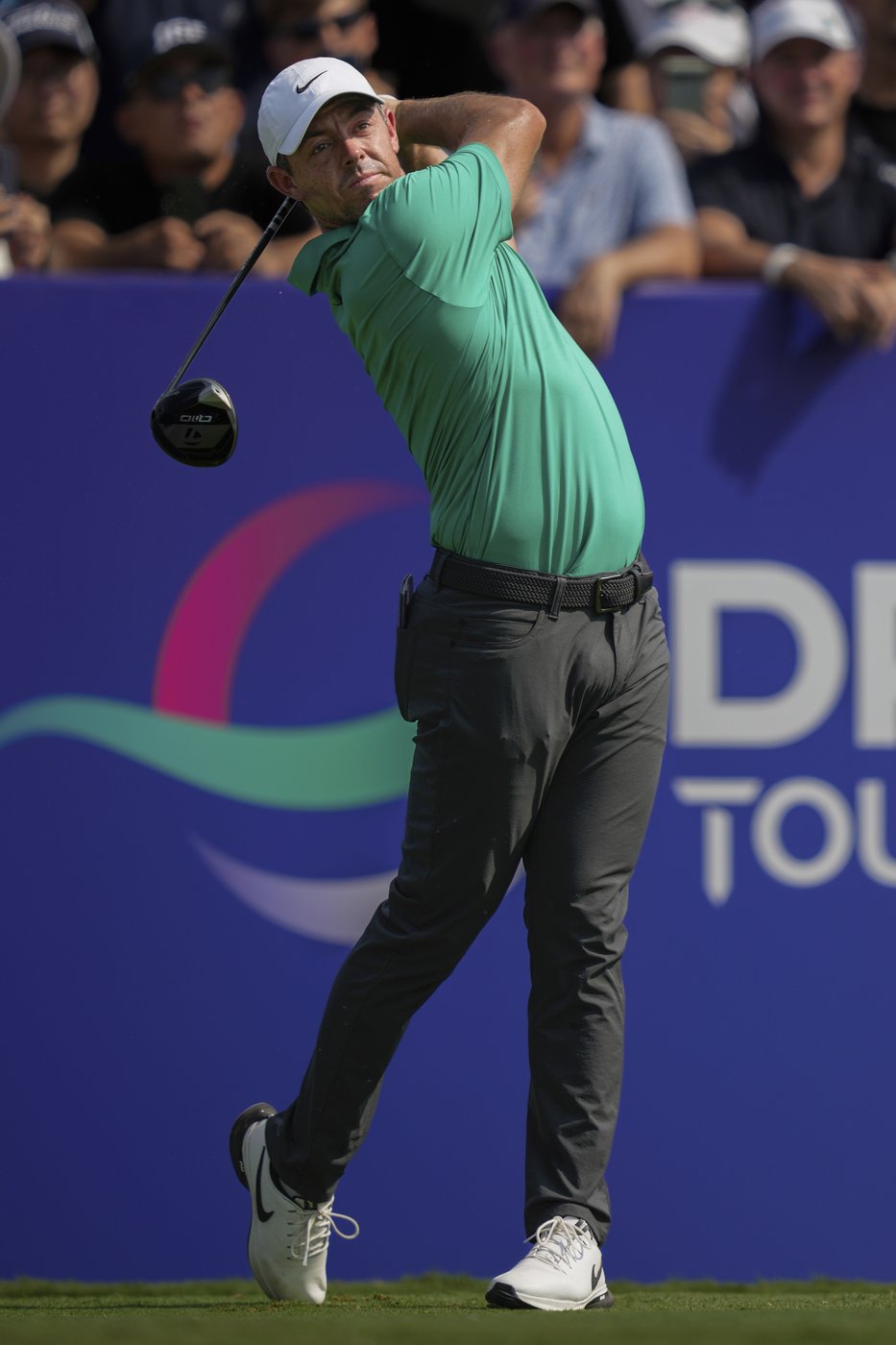 McIlroy tied for lead at World Tour Championship and strengthens Race to Dubai title bid | iNFOnews.ca McIlroy tied for lead at World Tour Championship and strengthens Race to Dubai title bid | iNFOnews.ca