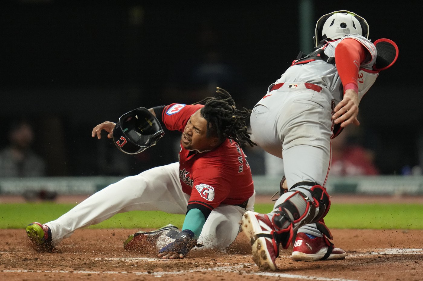AL Central champion Guardians clinch first-round bye in postseason with 6-1 victory over Reds | iNFOnews.ca