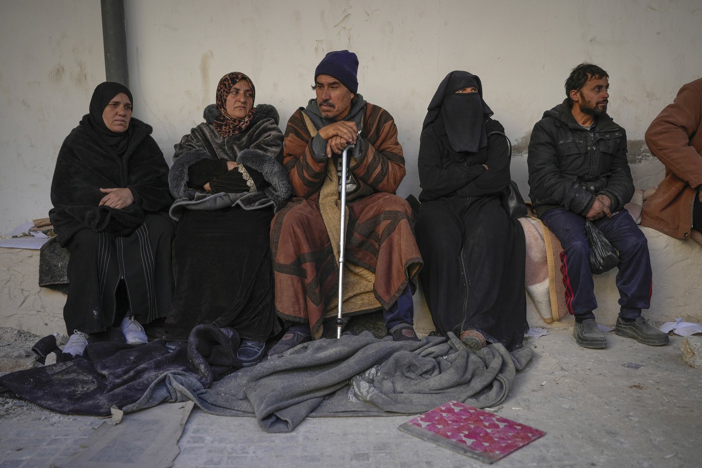 Thousands scour Syria's most horrific prison but find no sign of their loved ones | iNFOnews.ca Thousands scour Syria's most horrific prison but find no sign of their loved ones | iNFOnews.ca