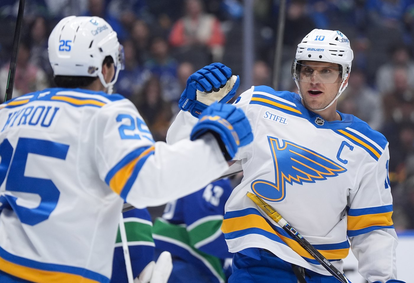 Snuggerud scores twice, St. Louis Blues beat Vancouver Canucks 5-2 | iNFOnews.ca Snuggerud scores twice, St. Louis Blues beat Vancouver Canucks 5-2 | iNFOnews.ca
