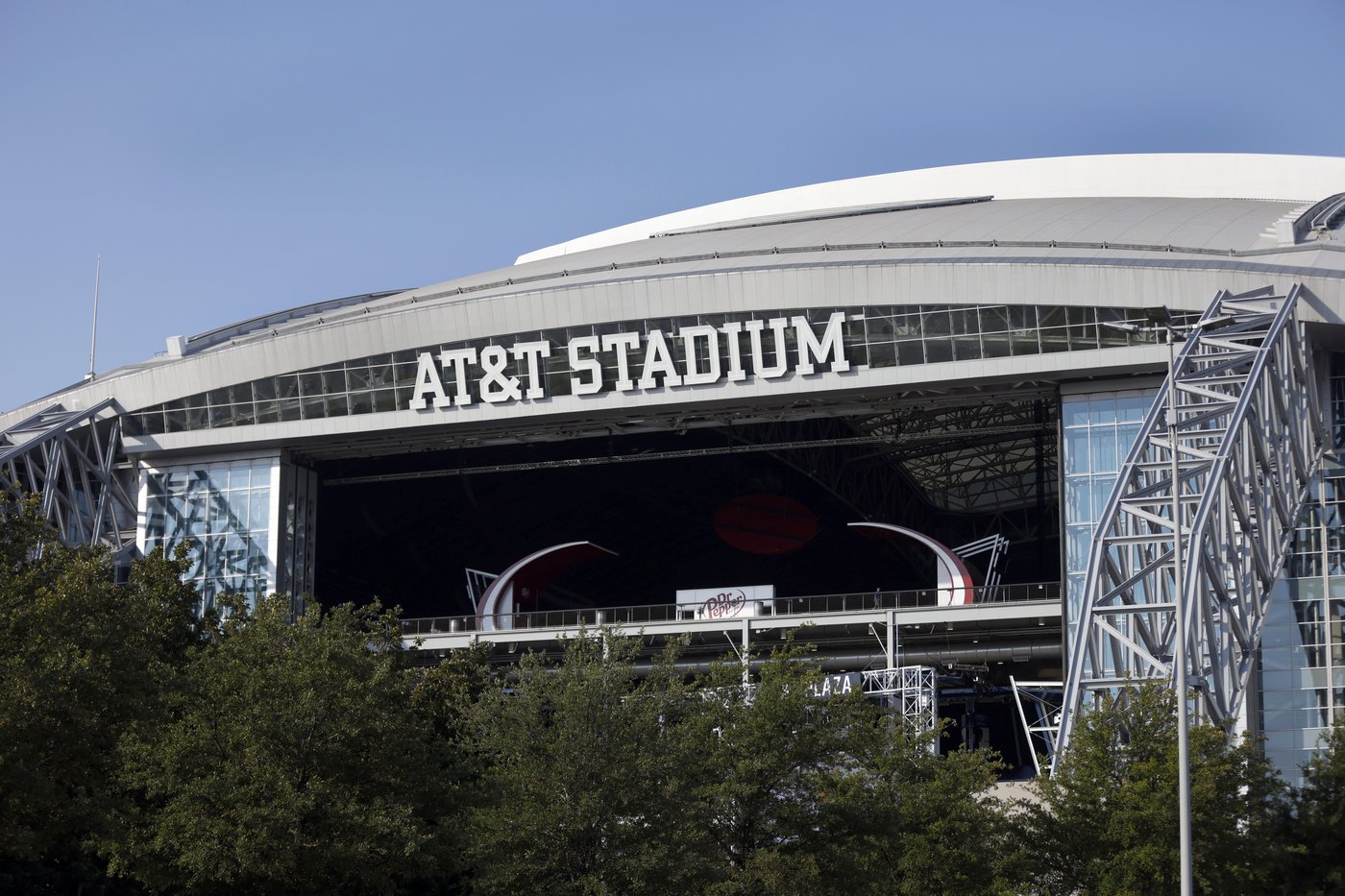 Cowboys host Bengals under open roof after falling debris thwarted that plan against Texans | iNFOnews.ca Cowboys host Bengals under open roof after falling debris thwarted that plan against Texans | iNFOnews.ca