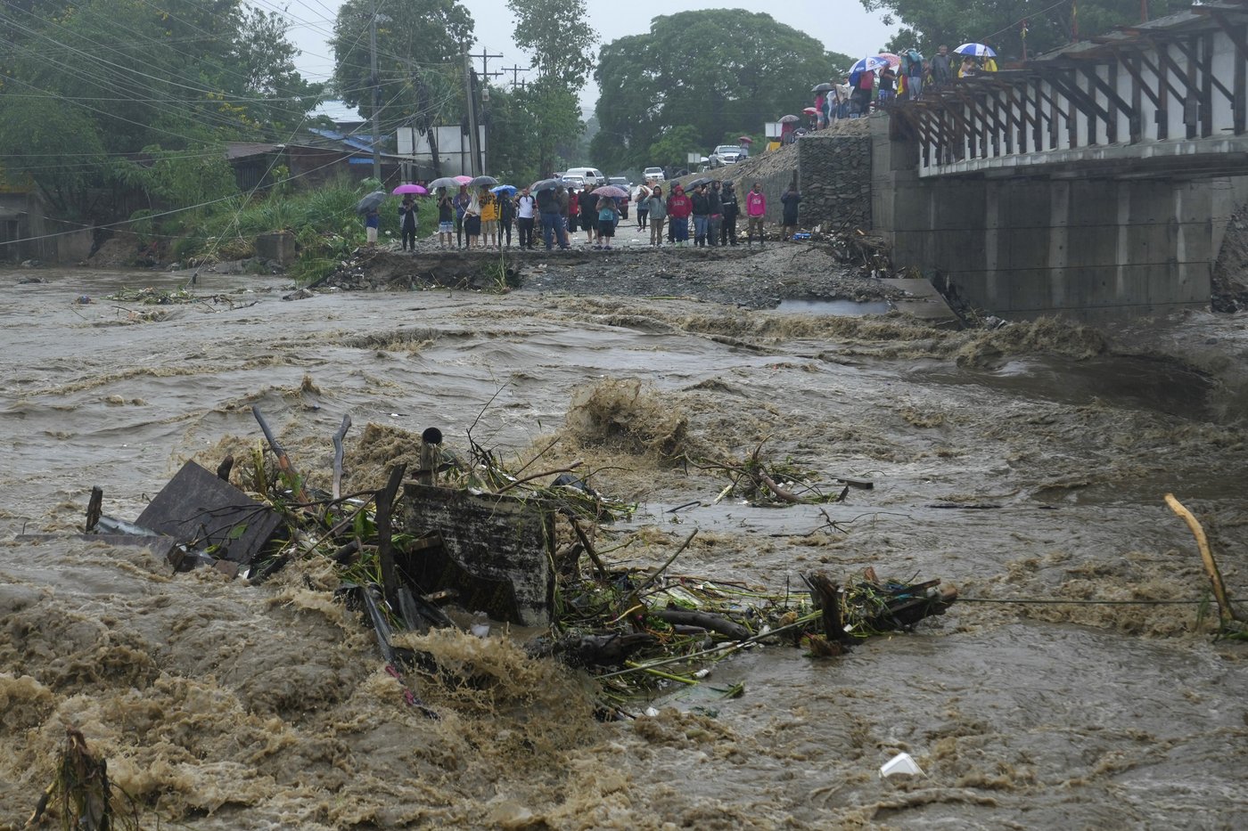 Tropical Storm Sara drenches Honduras’ northern coast with flash flooding and mudslides in forecast | iNFOnews.ca