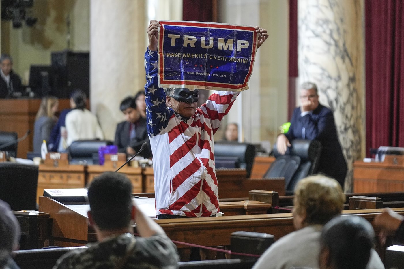 LA enacts sanctuary city ordinance to prepare for potential mass deportations under Trump | iNFOnews.ca