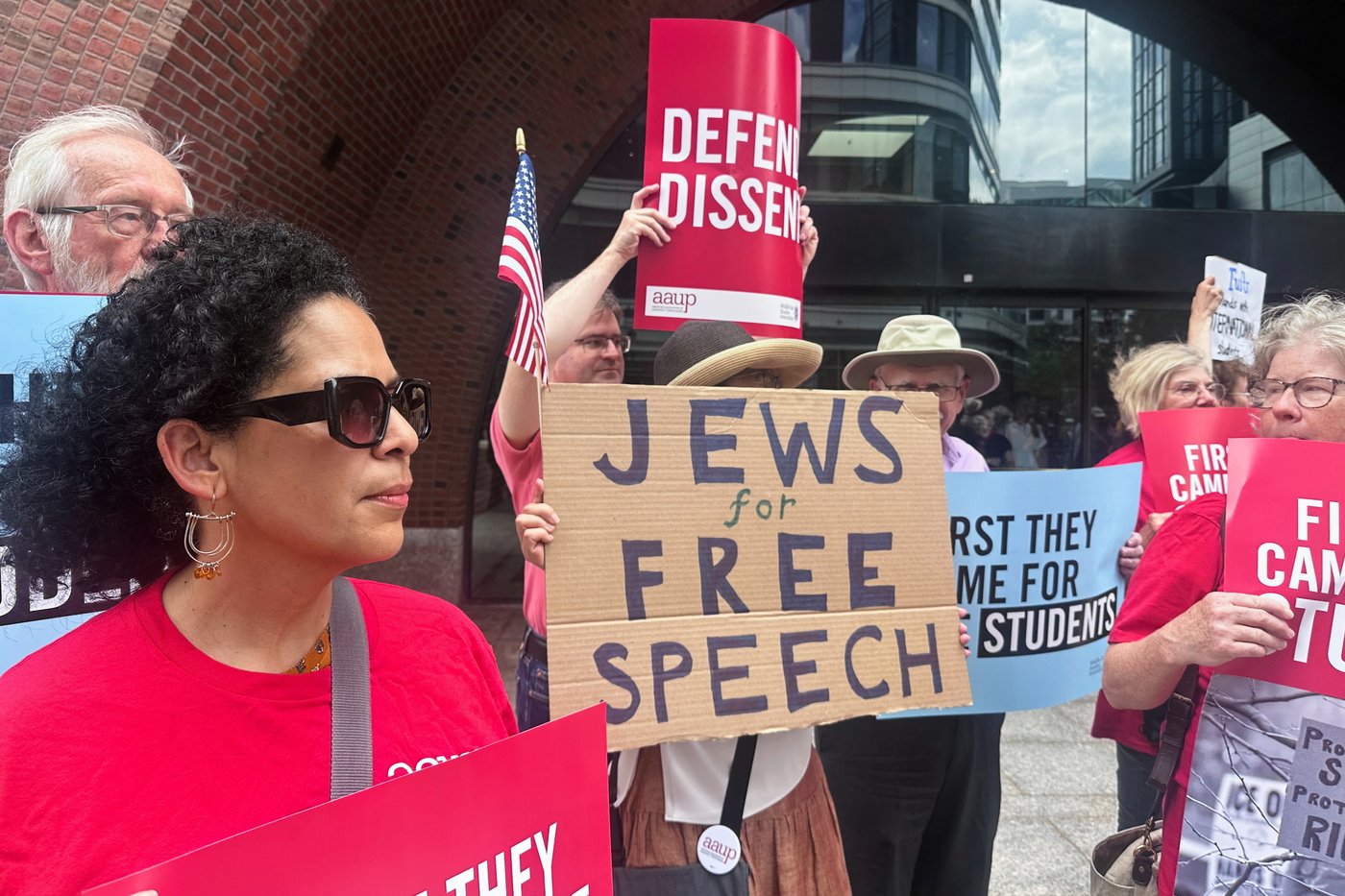 Federal trial starts over Trump administration's crackdown on pro-Palestinian campus activists | iNFOnews.ca Federal trial starts over Trump administration's crackdown on pro-Palestinian campus activists | iNFOnews.ca