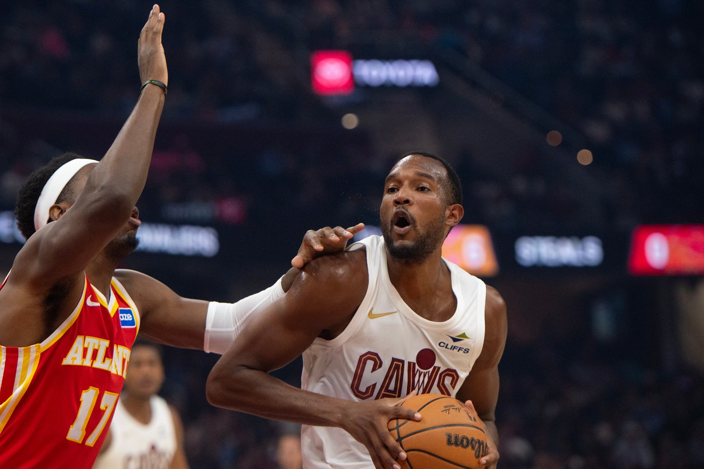 Donovan Mitchell scores 37 points as Cavaliers down Young-less Hawks 117-109 | iNFOnews.ca Donovan Mitchell scores 37 points as Cavaliers down Young-less Hawks 117-109 | iNFOnews.ca