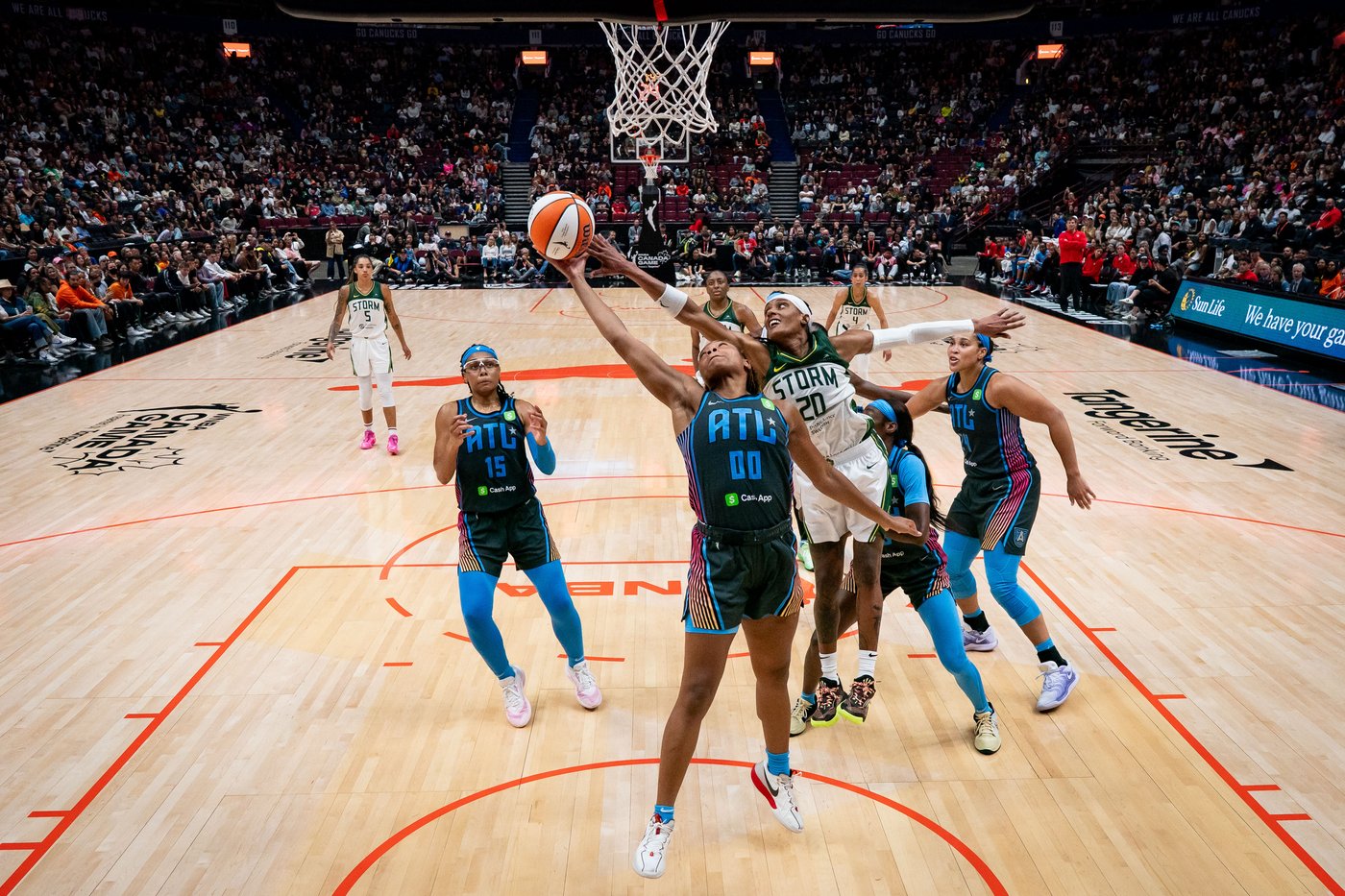 Electric sellout Vancouver game a milestone for flourishing WNBA | iNFOnews.ca Electric sellout Vancouver game a milestone for flourishing WNBA | iNFOnews.ca