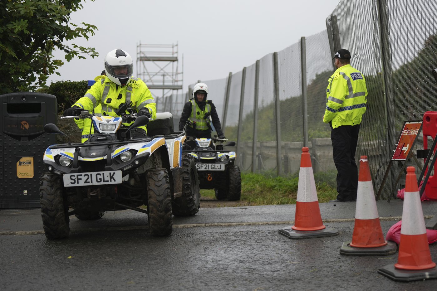 'Why isn't he paying?' Trump's golf visit to cost Scottish taxpayers | iNFOnews.ca 'Why isn't he paying?' Trump's golf visit to cost Scottish taxpayers | iNFOnews.ca