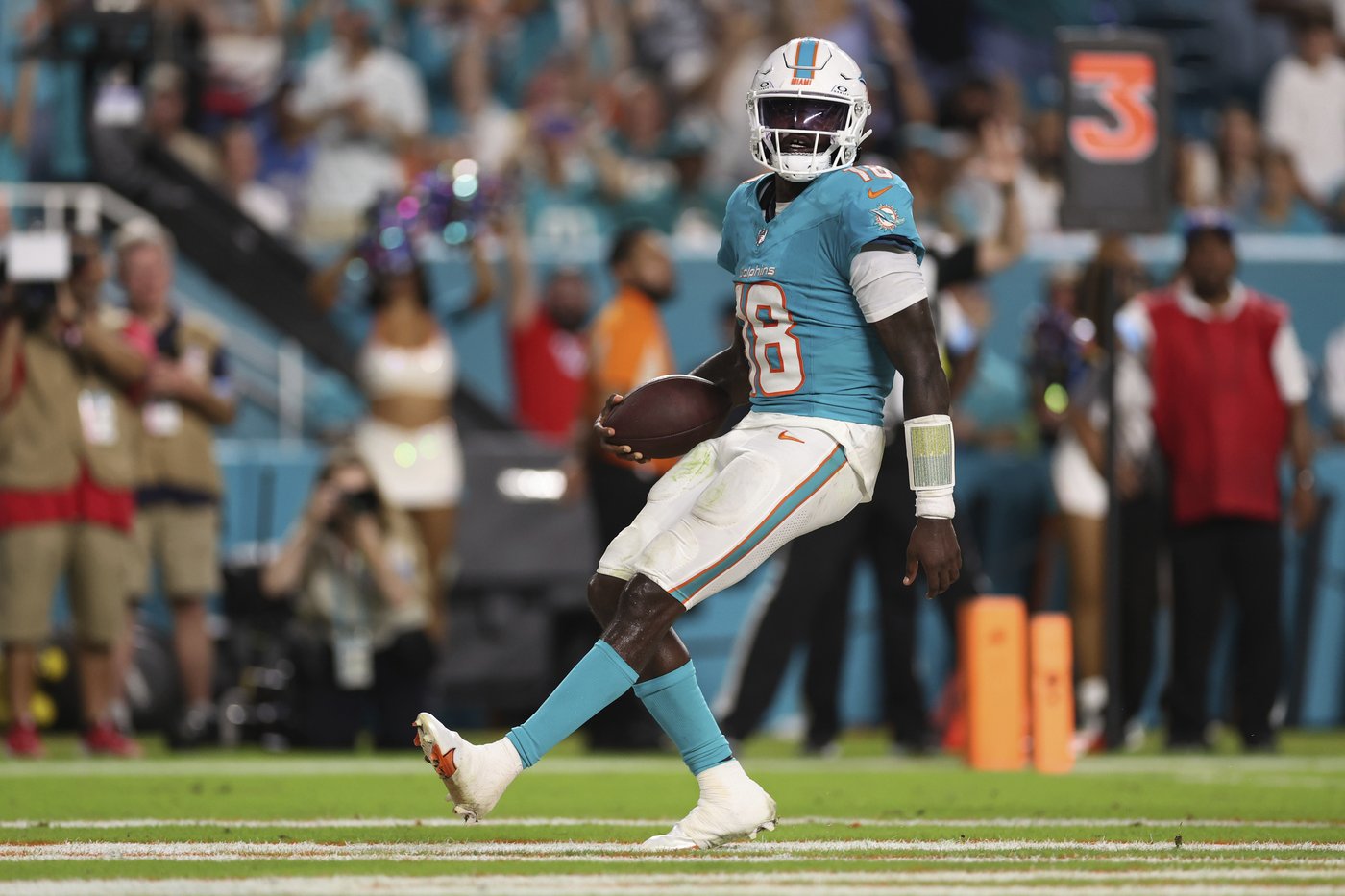 Dolphins sticking with QB Tyler Huntley as offense continues to struggle without Tua Tagovailoa | iNFOnews.ca Dolphins sticking with QB Tyler Huntley as offense continues to struggle without Tua Tagovailoa | iNFOnews.ca