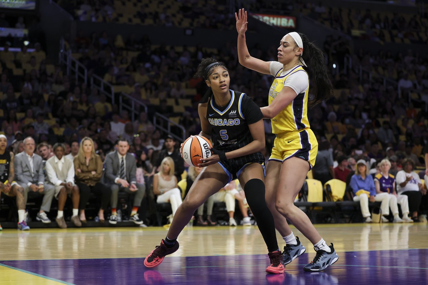 Angel Reese tops 15 rebounds for record 4th straight game as Sky beat Sparks 92-85 | iNFOnews.ca Angel Reese tops 15 rebounds for record 4th straight game as Sky beat Sparks 92-85 | iNFOnews.ca