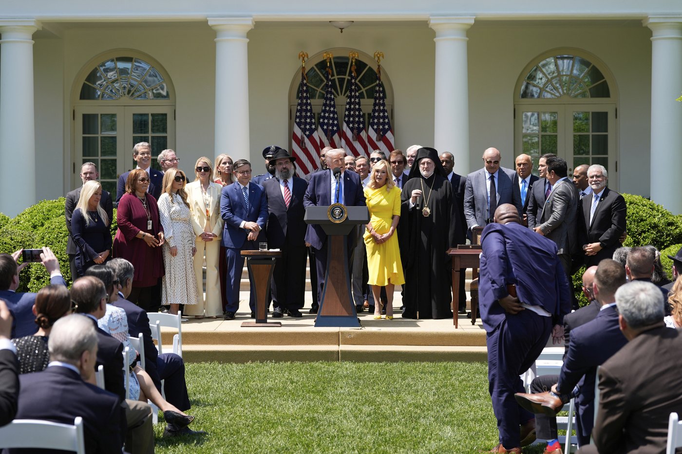 PHOTO COLLECTION: Trump-National Day of Prayer | iNFOnews.ca PHOTO COLLECTION: Trump-National Day of Prayer | iNFOnews.ca