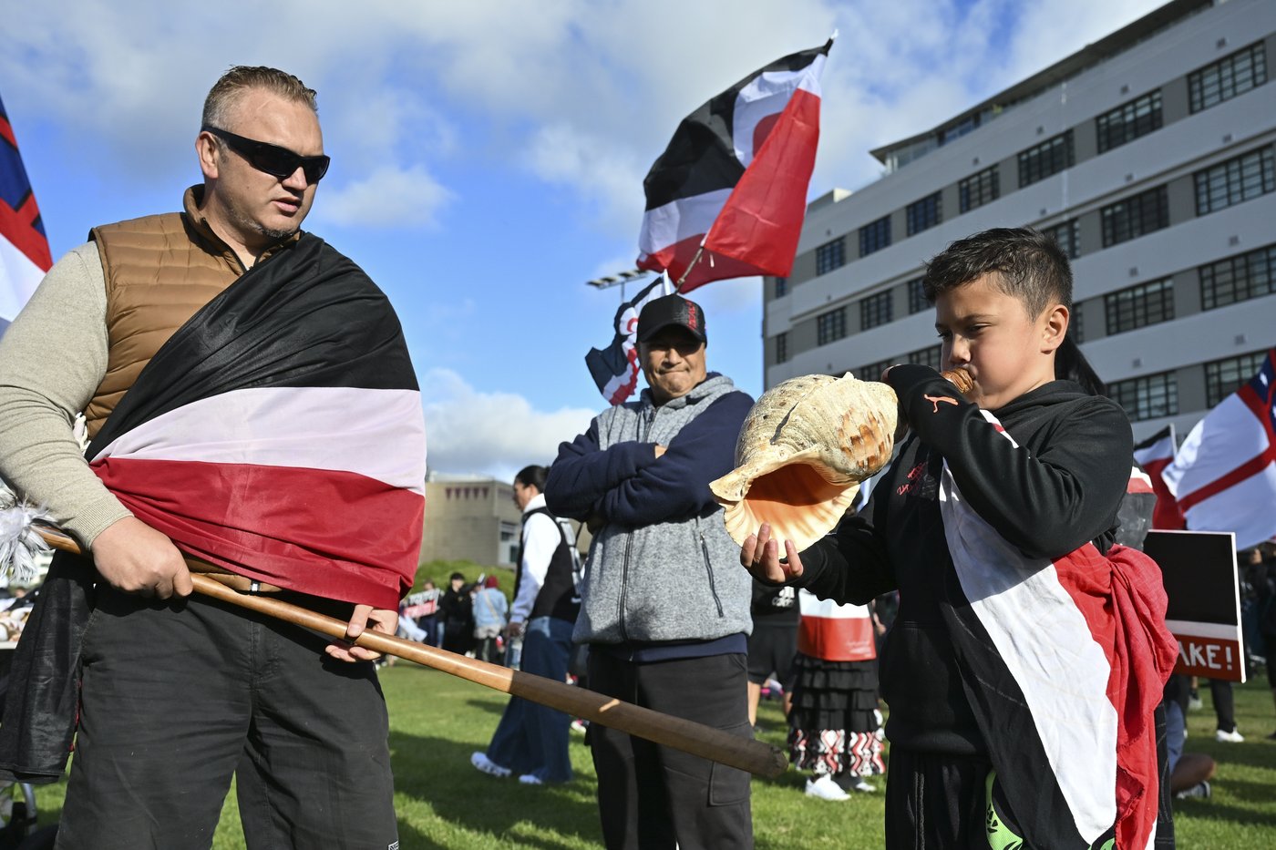 New Zealand's founding treaty is at a flashpoint. Why are thousands protesting for Māori rights? | iNFOnews.ca