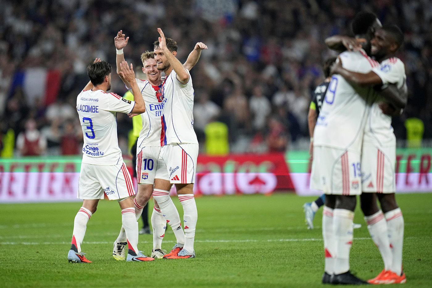 Defending Ligue 1 champions Paris Saint-Germain and Lyon take perfect records into 4th round | iNFOnews.ca