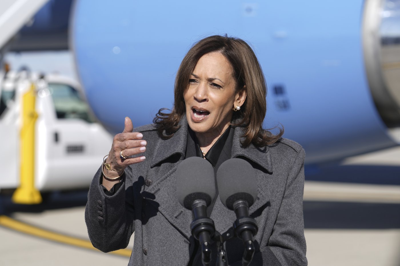 The Latest: Trump and Harris bring their campaigns to the battleground state of Wisconsin | iNFOnews.ca