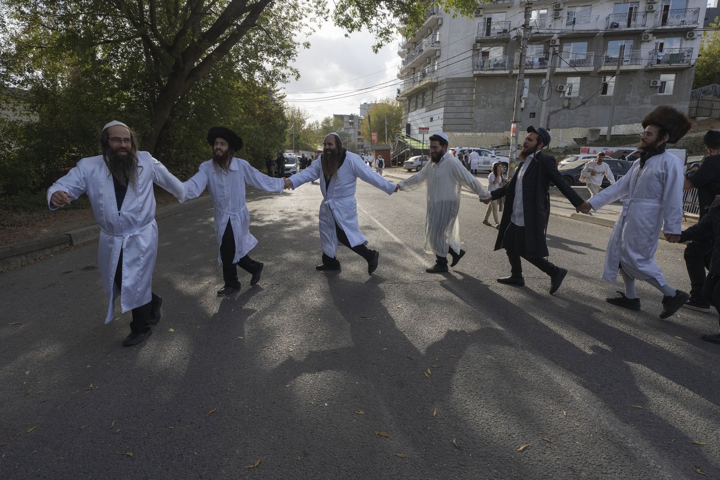 Thousands of Jewish pilgrims come to Ukraine for Rosh Hashana despite official warnings | iNFOnews.ca