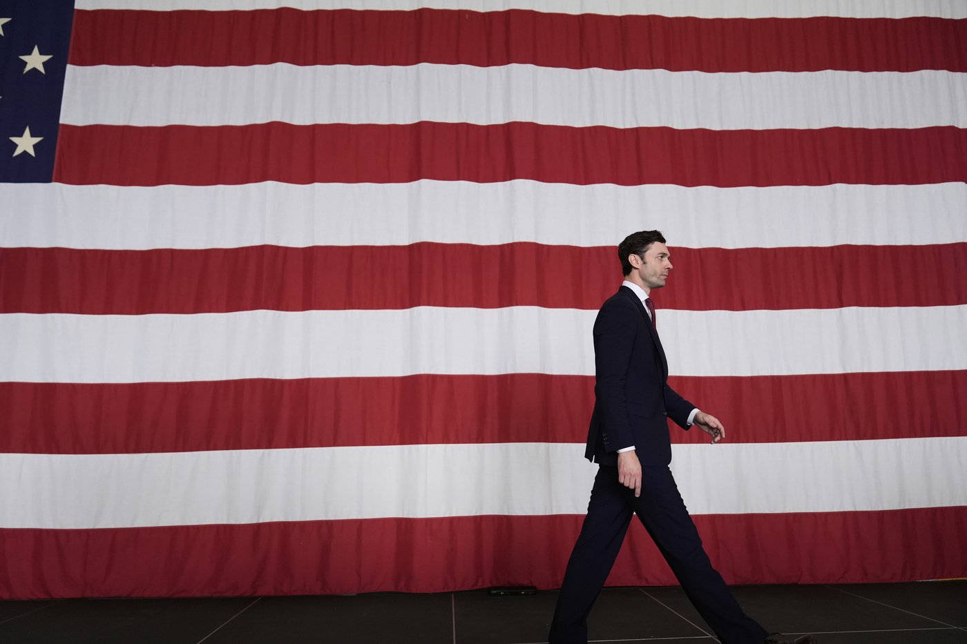 Balancing Trump criticism and bipartisanship, Democrat Jon Ossoff walks a fine line in Georgia | iNFOnews.ca Balancing Trump criticism and bipartisanship, Democrat Jon Ossoff walks a fine line in Georgia | iNFOnews.ca