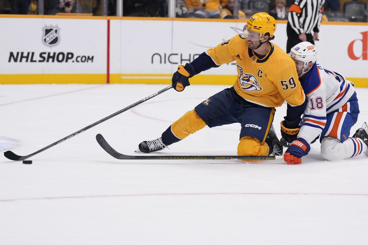 Kulak scores twice and McDavid gets first goal of season as Oilers beat Predators 4-2 | iNFOnews.ca Kulak scores twice and McDavid gets first goal of season as Oilers beat Predators 4-2 | iNFOnews.ca