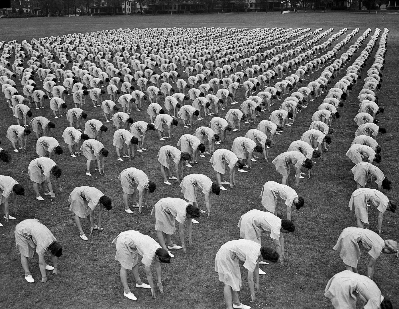 Calisthenics are making a comeback. Is body weight enough to get a good workout? | iNFOnews.ca Calisthenics are making a comeback. Is body weight enough to get a good workout? | iNFOnews.ca