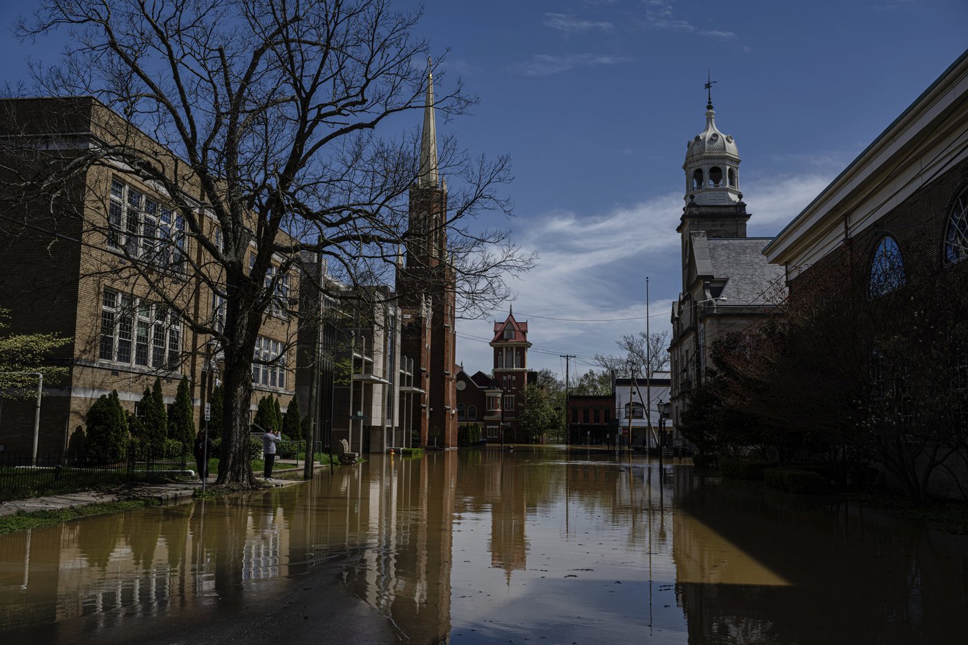 Swollen rivers are flooding towns in the US South after a prolonged deluge of rain | iNFOnews.ca