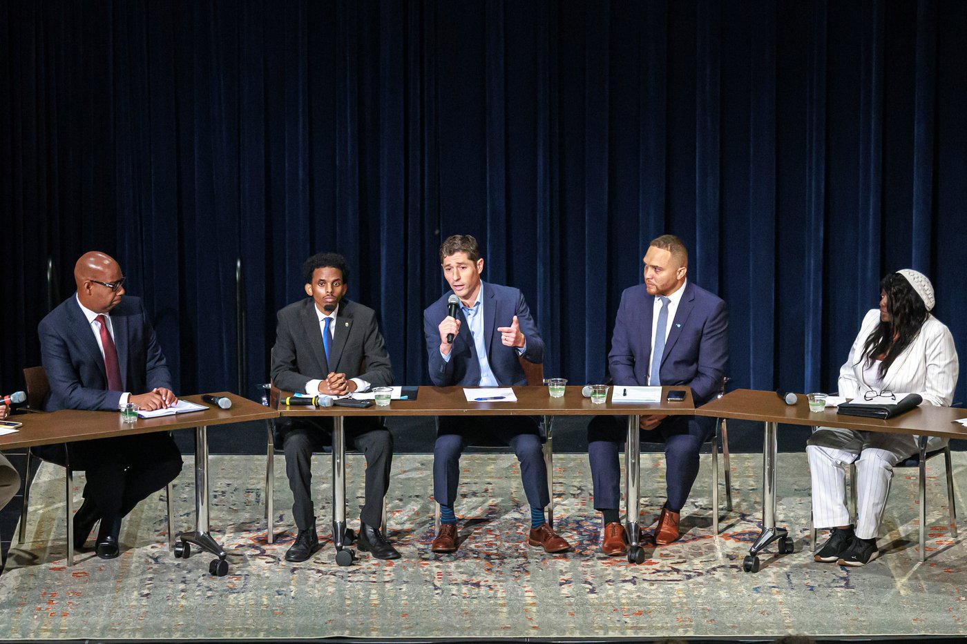 Minneapolis Mayor Jacob Frey leads challenger Omar Fateh as crowded race moves to 2nd round tally | iNFOnews.ca Minneapolis Mayor Jacob Frey leads challenger Omar Fateh as crowded race moves to 2nd round tally | iNFOnews.ca