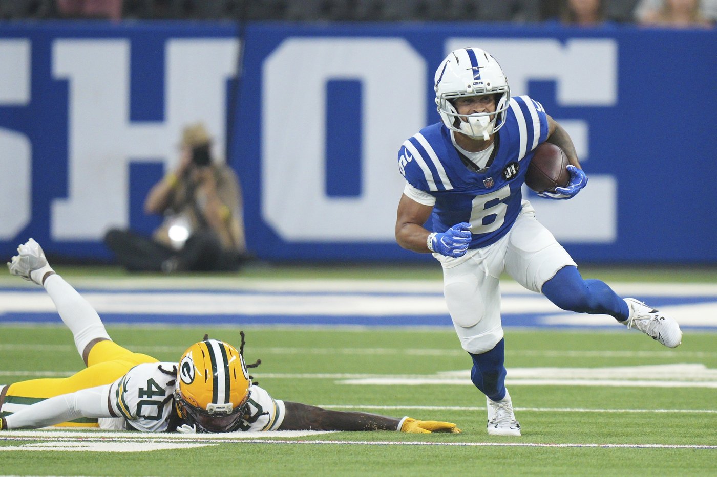 Packers safety Omar Brown spending the night in Indianapolis hospital after suffering bruised chest | iNFOnews.ca Packers safety Omar Brown spending the night in Indianapolis hospital after suffering bruised chest | iNFOnews.ca