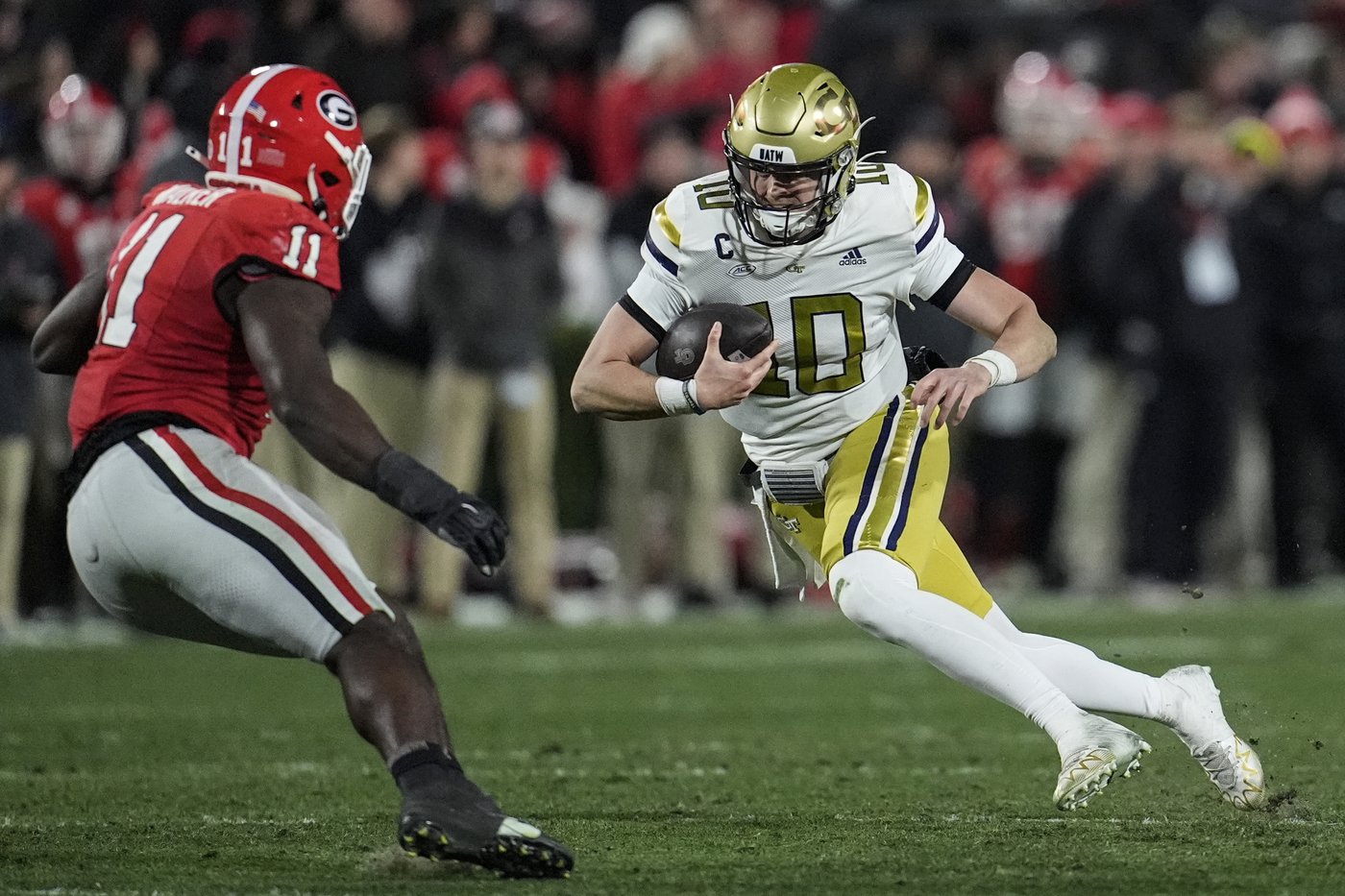 Epic! No. 6 Georgia rallies to beat Ga Tech 44-42 in 8 overtimes, bolsters playoff hopes | iNFOnews.ca