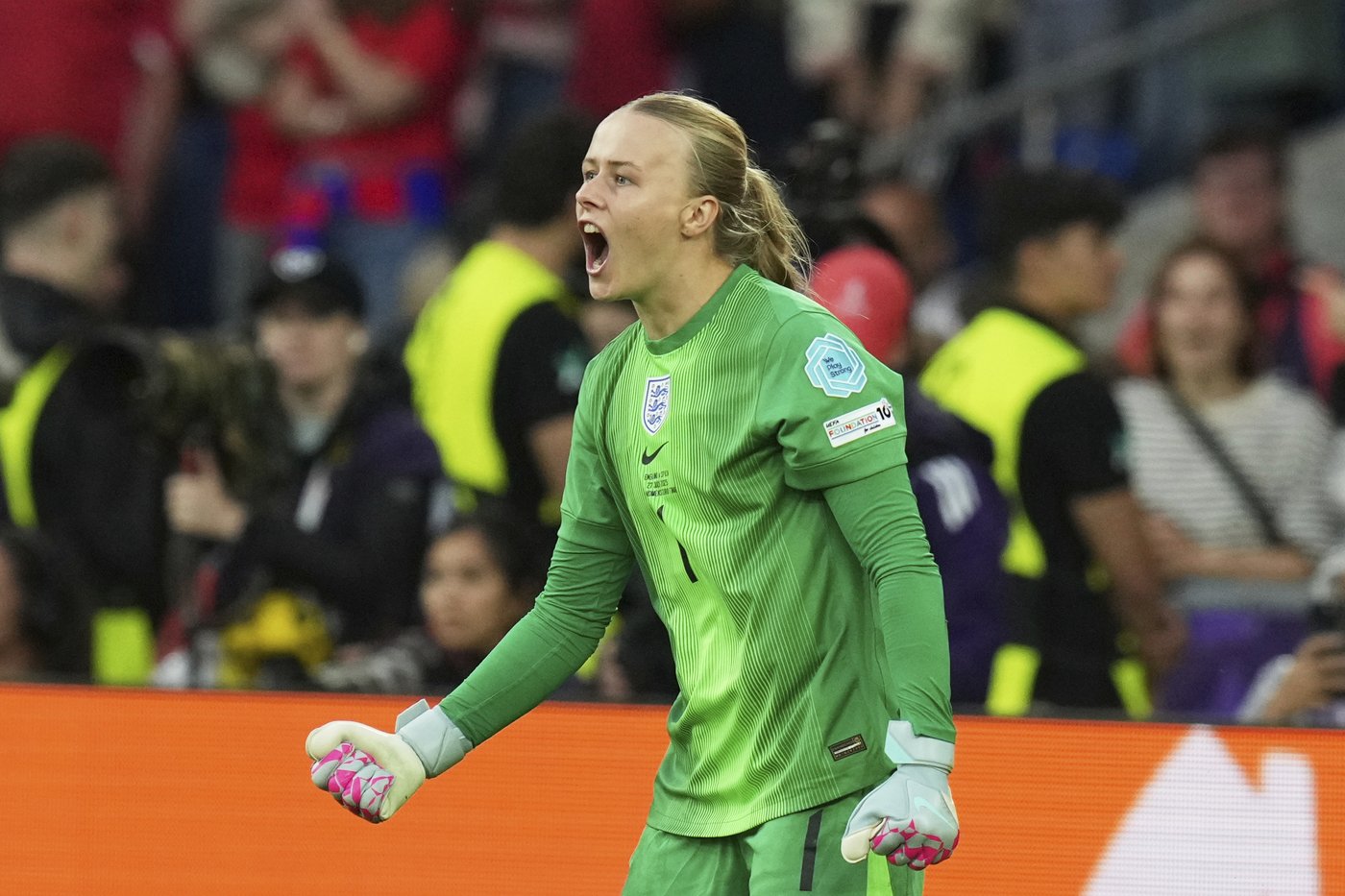 Euro 2025: England goalie Hampton's fairy-tale journey from eye surgeries to penalty shootout star | iNFOnews.ca Euro 2025: England goalie Hampton's fairy-tale journey from eye surgeries to penalty shootout star | iNFOnews.ca