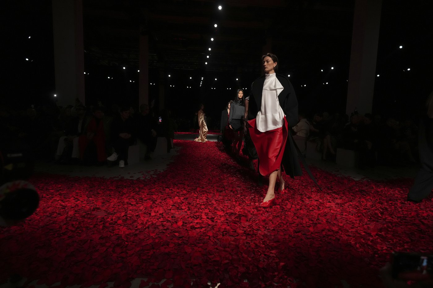 Ferragamo pops red with a Milan collection inspired by the world of dance | iNFOnews.ca
