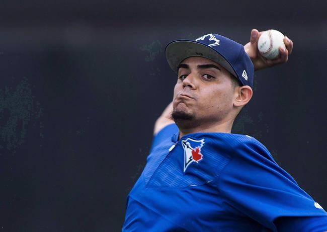Blue Jays activate closer Roberto Osuna but wait on Josh Donaldson's calf | iNFOnews.ca