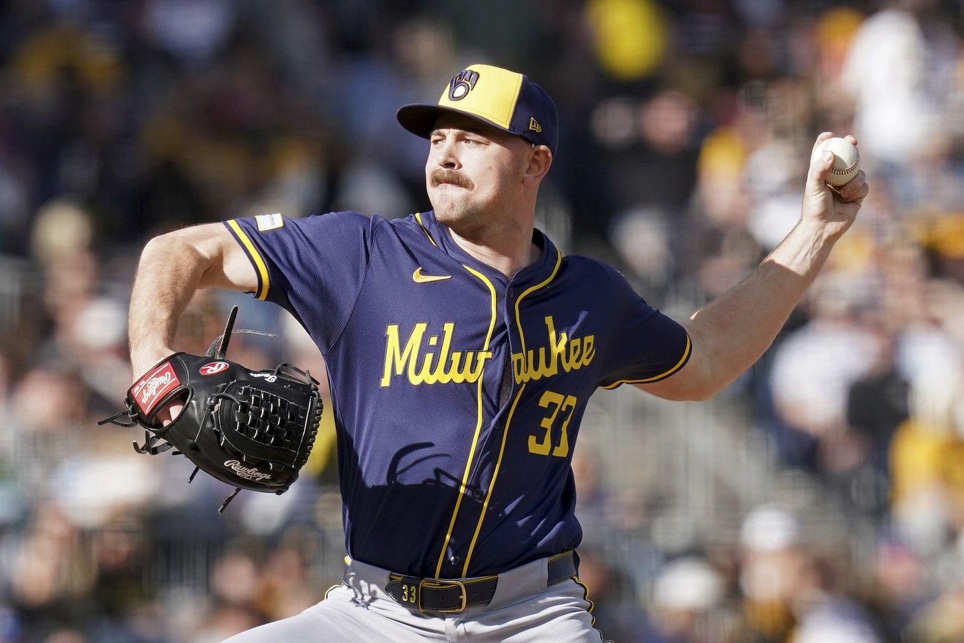 Tyler Alexander signs with the White Sox, then pitches 3 innings in a loss to the Royals | iNFOnews.ca