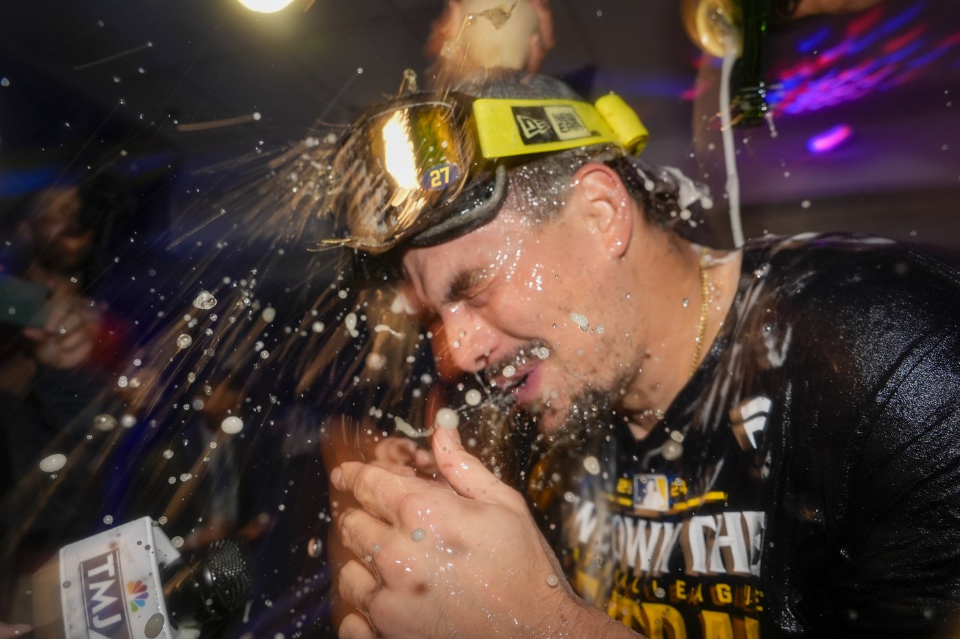 Brewers outperform preseason expectations again to win 3rd NL Central title in 4 years | iNFOnews.ca