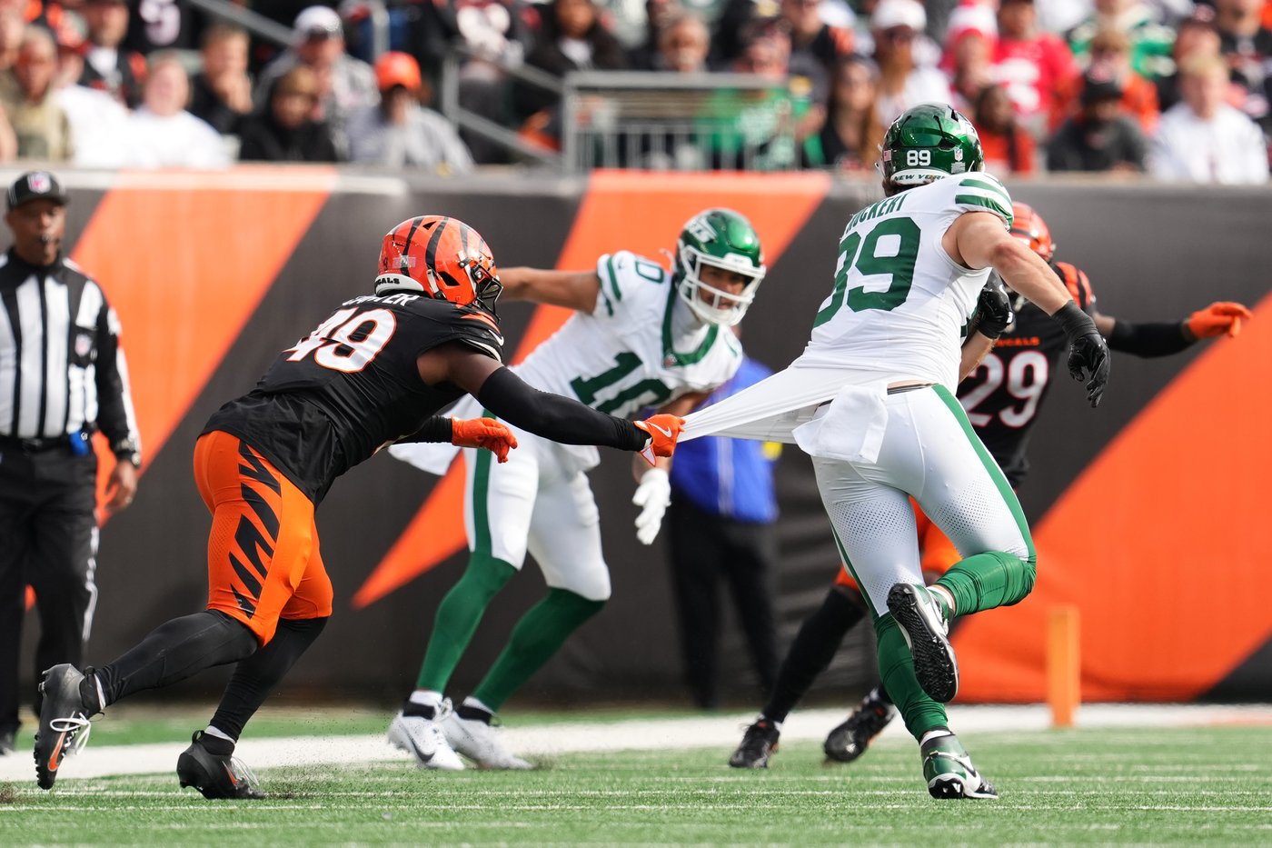 Defensive issues hurt Bengals once again in loss to previously winless Jets | iNFOnews.ca Defensive issues hurt Bengals once again in loss to previously winless Jets | iNFOnews.ca
