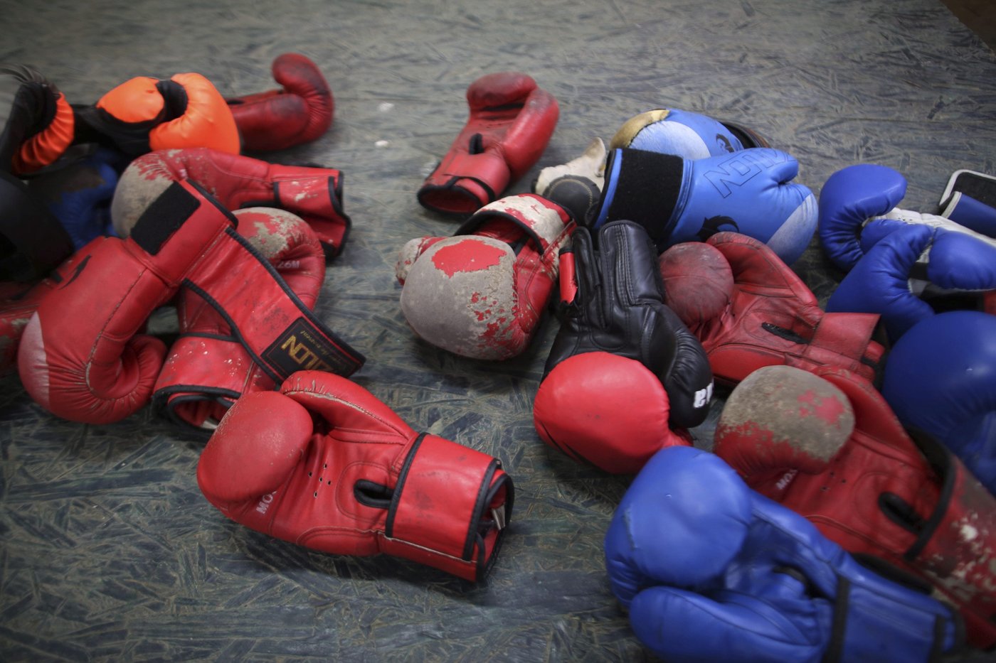 Man dies after collapsing at Winnipeg charity boxing event, investigation underway | iNFOnews.ca Man dies after collapsing at Winnipeg charity boxing event, investigation underway | iNFOnews.ca